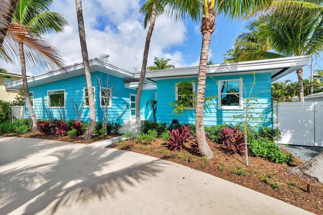 For Rent: $11,000 (4 beds, 3 baths, 2066 Square Feet)