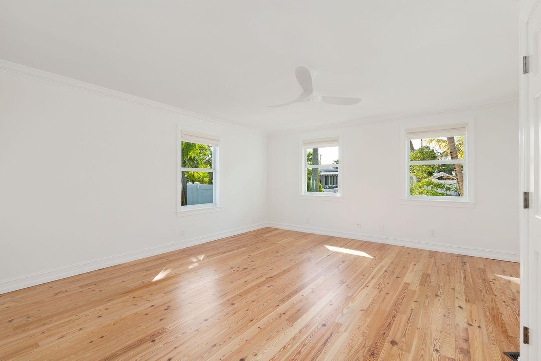 For Rent: $11,000 (4 beds, 3 baths, 2066 Square Feet)