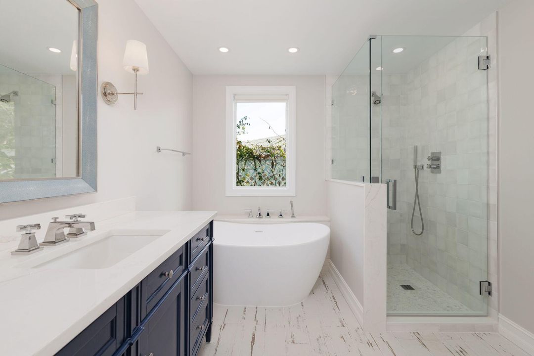 For Rent: $11,000 (4 beds, 3 baths, 2066 Square Feet)