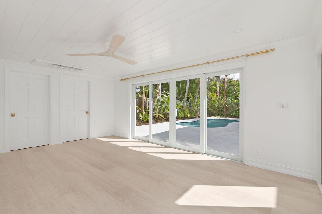 For Rent: $11,000 (4 beds, 3 baths, 2066 Square Feet)