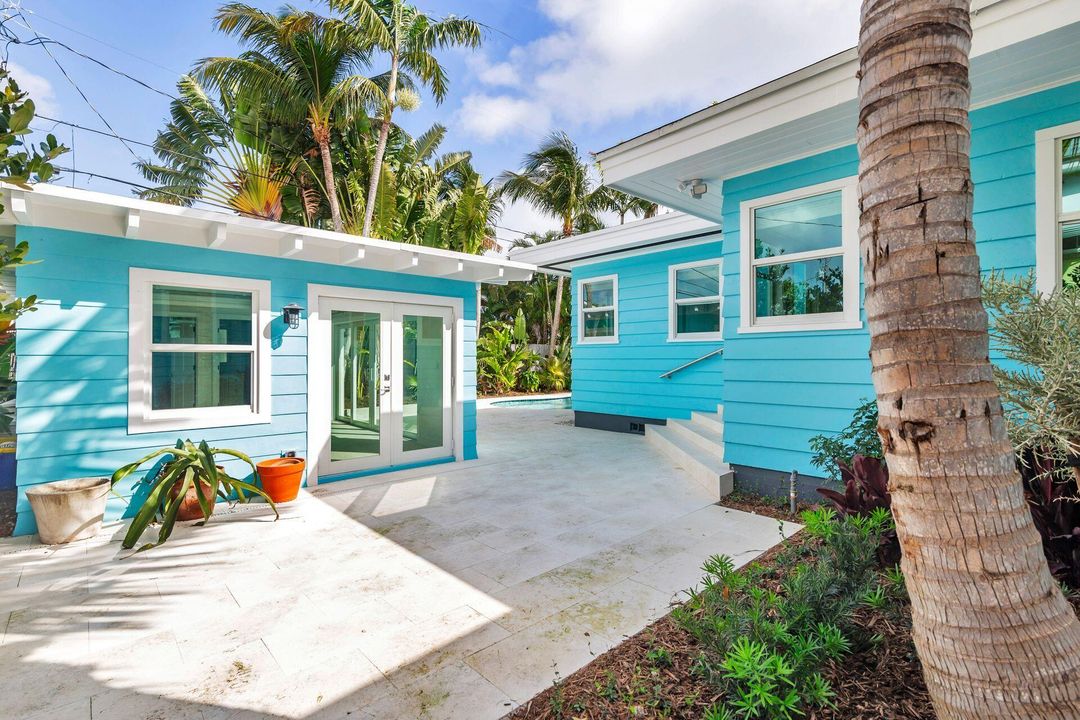 For Rent: $11,000 (4 beds, 3 baths, 2066 Square Feet)