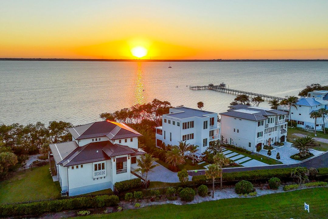 待售: $3,499,989 (4 贝兹, 3 浴室, 3807 平方英尺)