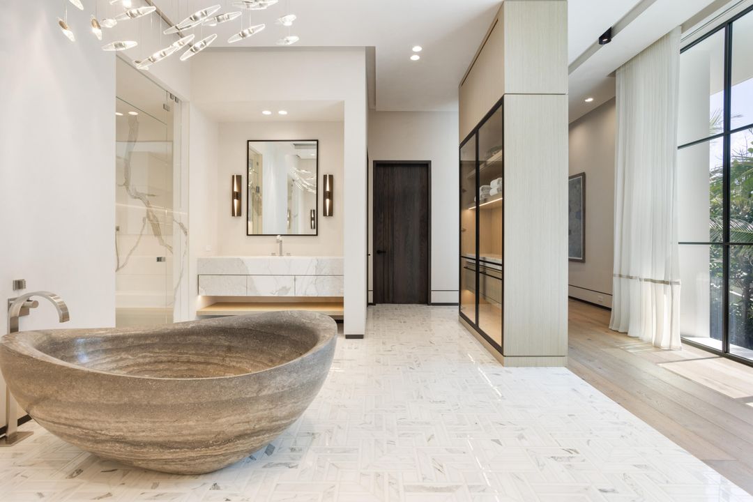 For Sale: $79,000,000 (8 beds, 9 baths, 18126 Square Feet)