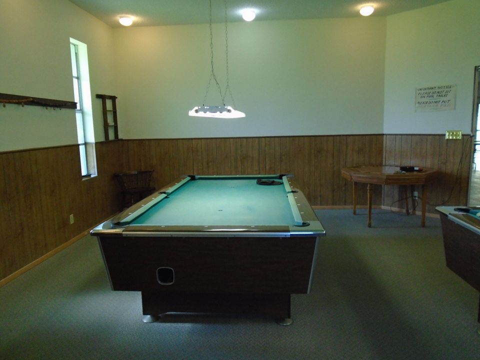 Active With Contract: $89,000 (2 beds, 1 baths, 874 Square Feet)