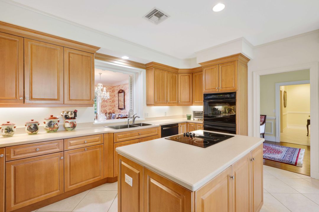 Active With Contract: $2,795,000 (4 beds, 3 baths, 3992 Square Feet)