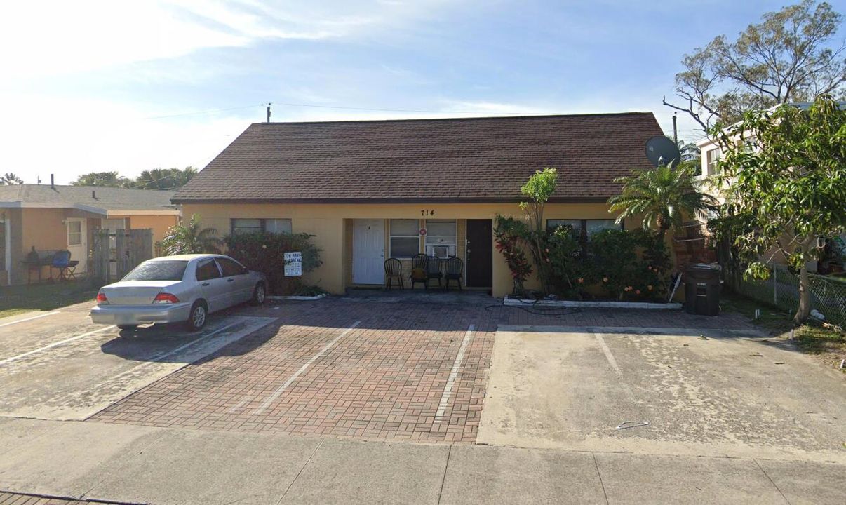 Recently Sold: $599,900 (0 beds, 0 baths, 2453 Square Feet)