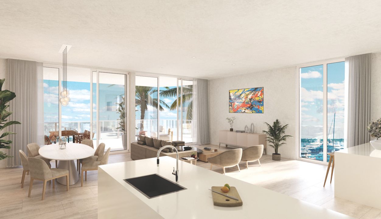 Active With Contract: $10,660,000 (5 beds, 5 baths, 4471 Square Feet)