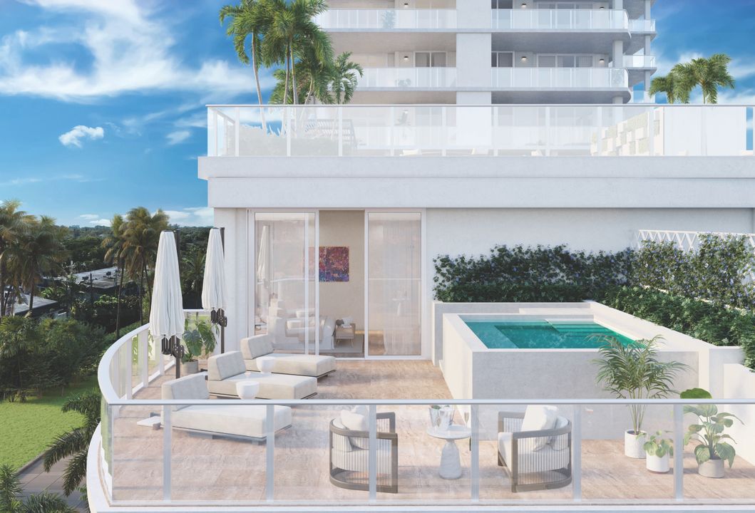 Active With Contract: $10,660,000 (5 beds, 5 baths, 4471 Square Feet)