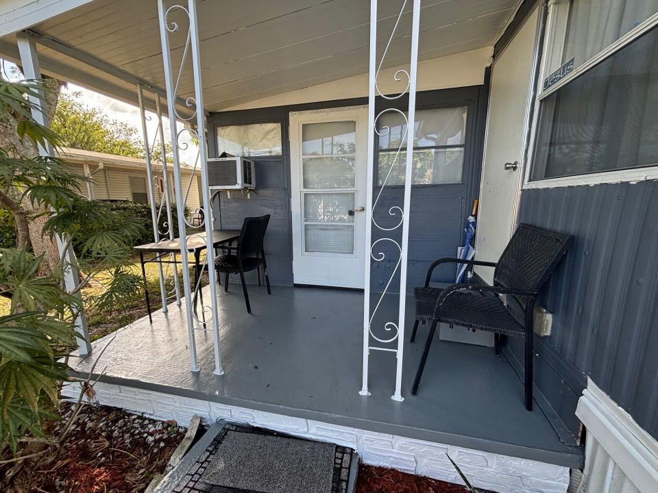 待售: $82,000 (3 贝兹, 3 浴室, 1200 平方英尺)