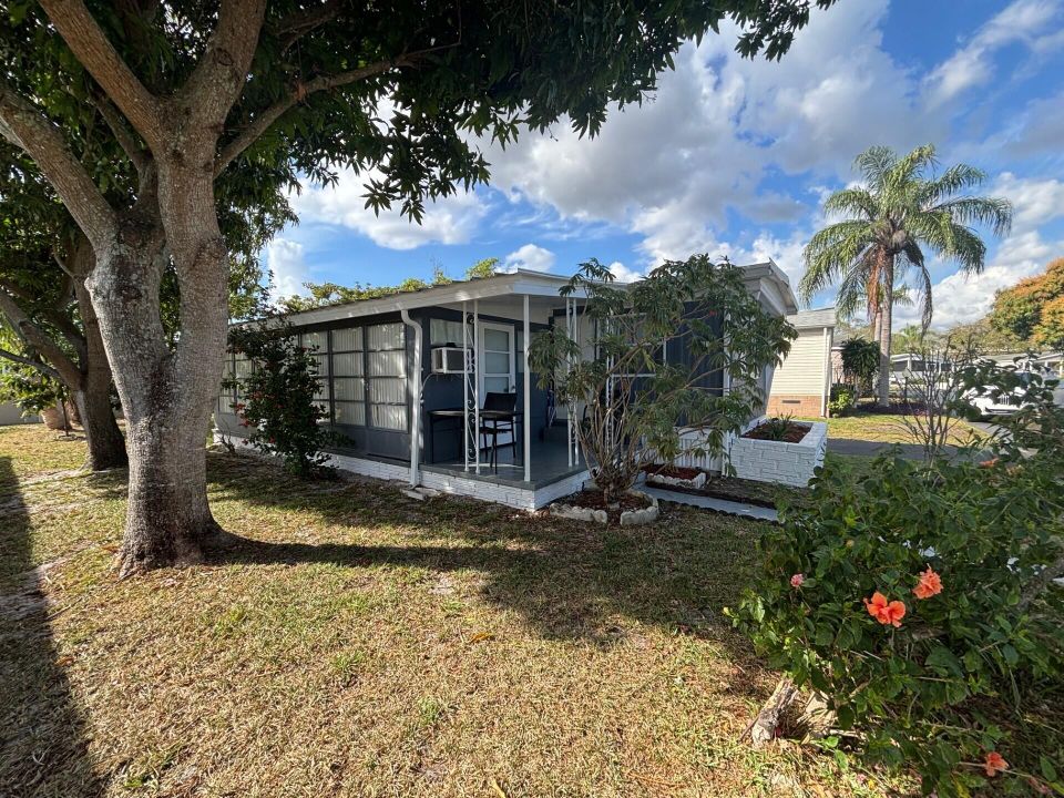 待售: $82,000 (3 贝兹, 3 浴室, 1200 平方英尺)