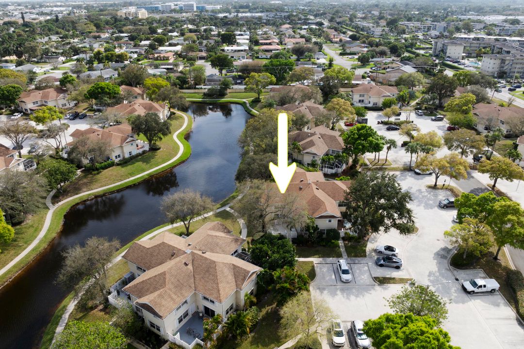 En Venta: $285,000 (2 camas, 2 baños, 1374 Pies cuadrados)