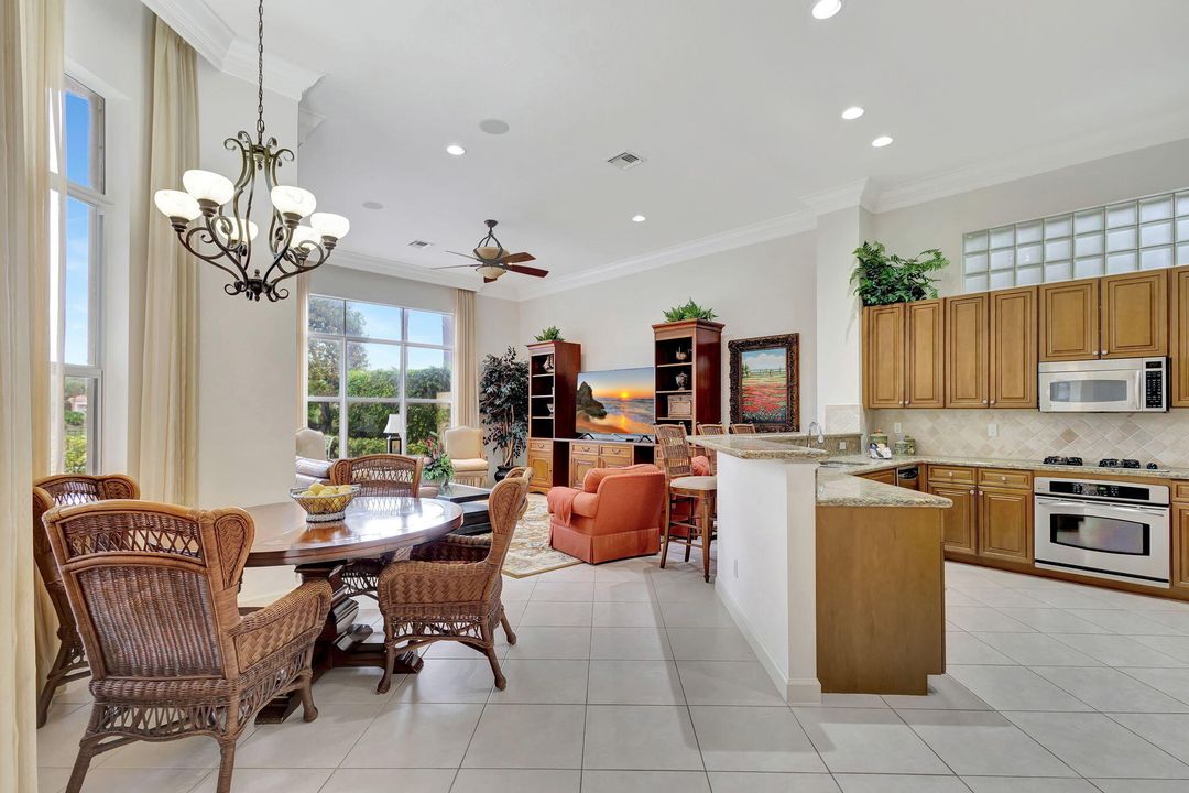 En Renta: $15,750 (3 camas, 3 baños, 2920 Pies cuadrados)