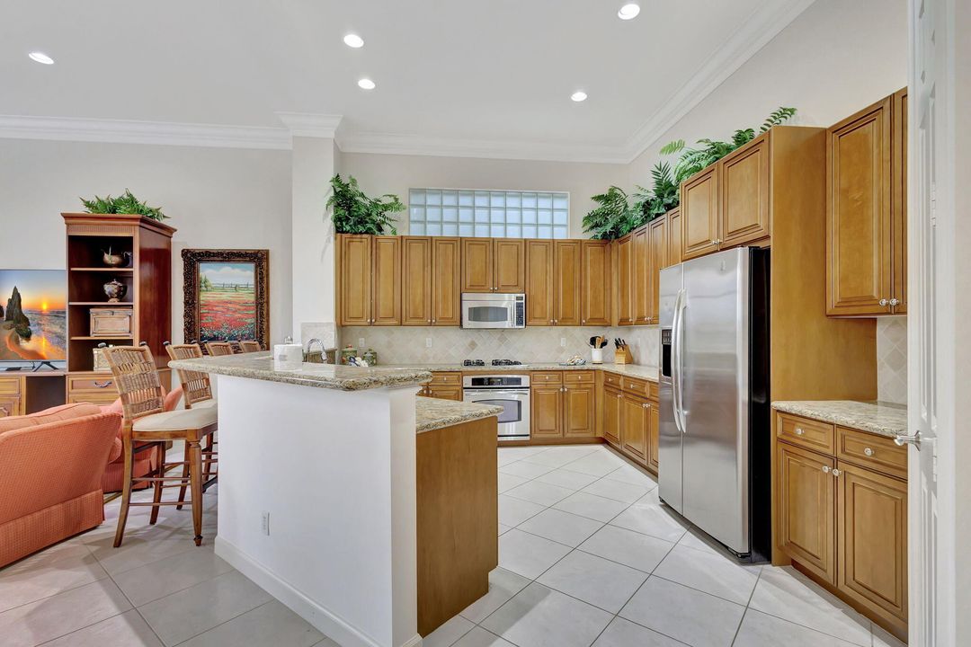 En Renta: $15,750 (3 camas, 3 baños, 2920 Pies cuadrados)