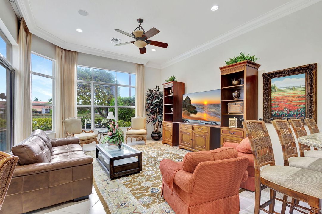 En Renta: $15,750 (3 camas, 3 baños, 2920 Pies cuadrados)