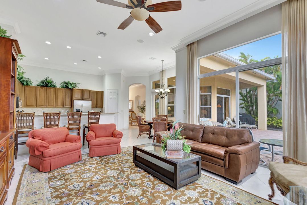 En Renta: $15,750 (3 camas, 3 baños, 2920 Pies cuadrados)