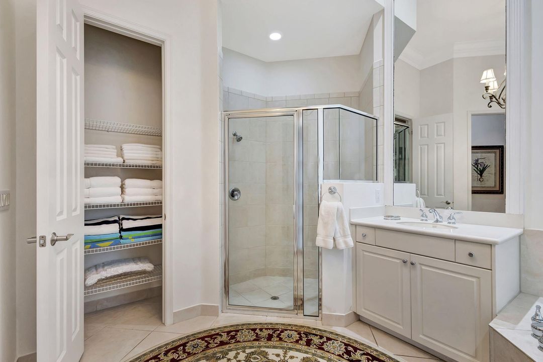 En Renta: $15,750 (3 camas, 3 baños, 2920 Pies cuadrados)