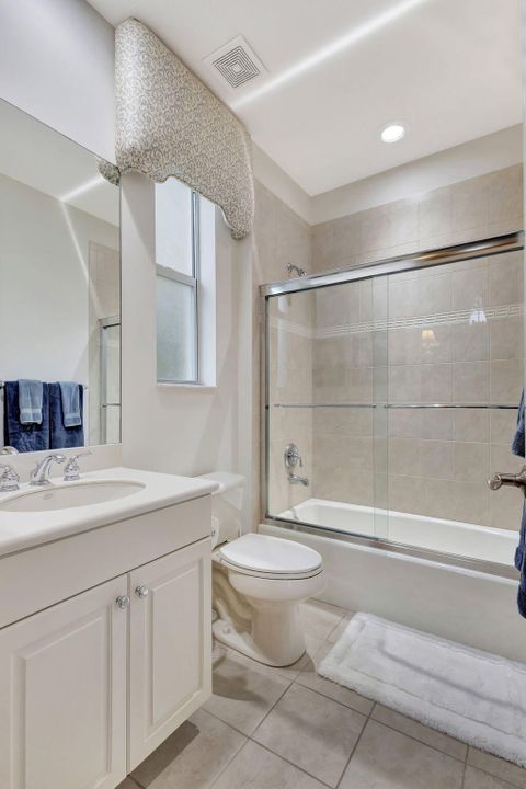 En Renta: $15,750 (3 camas, 3 baños, 2920 Pies cuadrados)