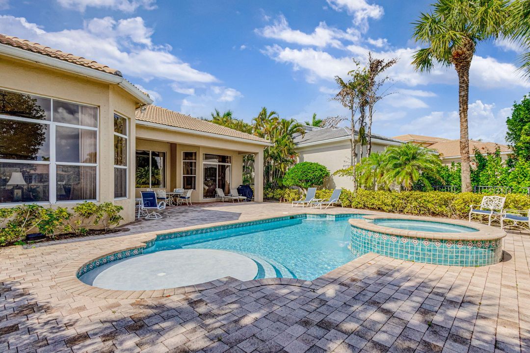 En Renta: $15,750 (3 camas, 3 baños, 2920 Pies cuadrados)