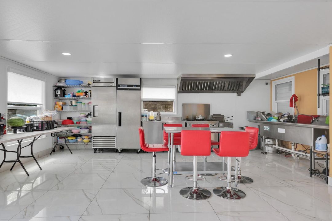 На продажу: $1,250,000 (4 спален, 3 ванн, 2933 Квадратных фут)