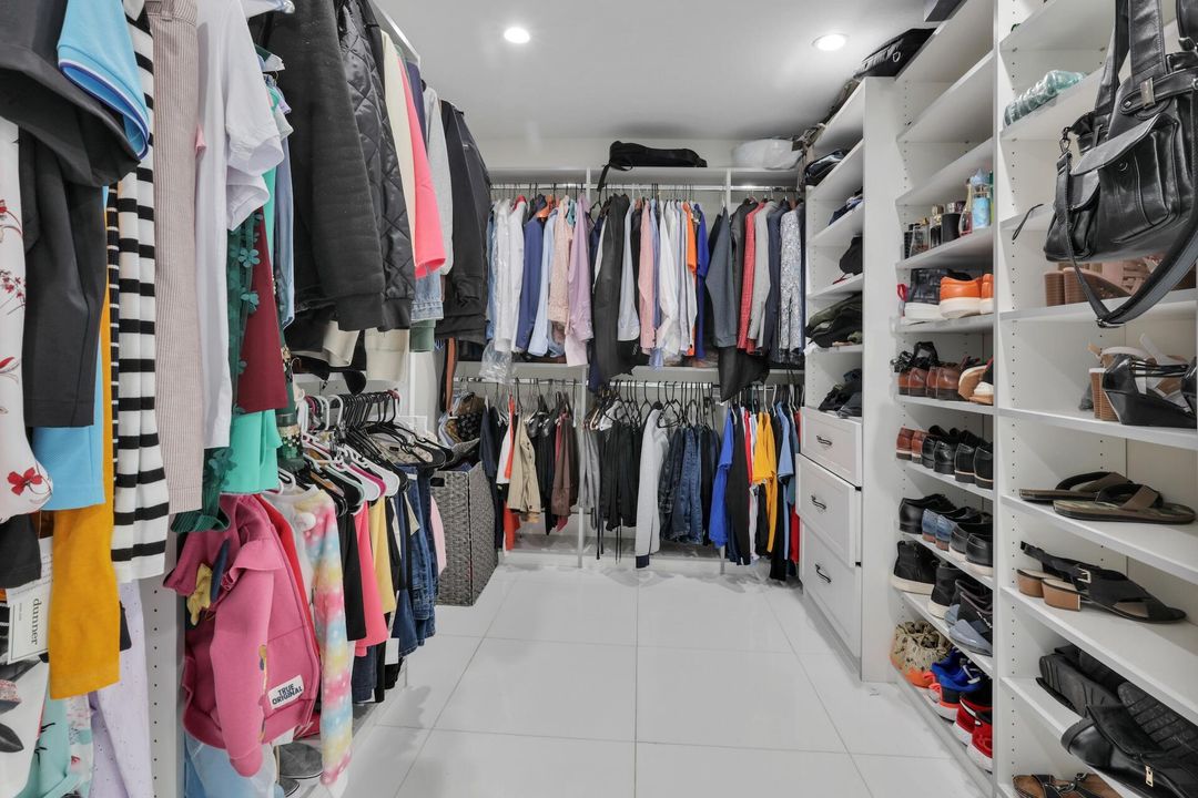 На продажу: $1,250,000 (4 спален, 3 ванн, 2933 Квадратных фут)