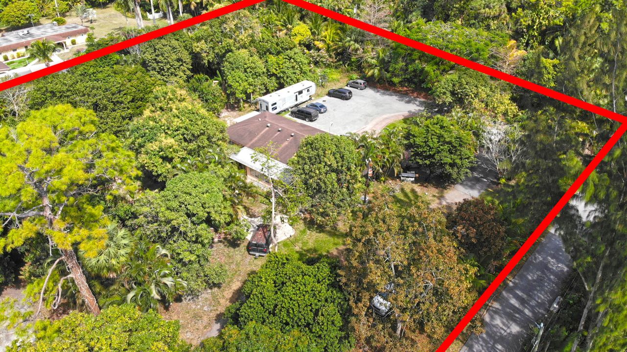 Active With Contract: $1,175,000 (5 beds, 3 baths, 1952 Square Feet)