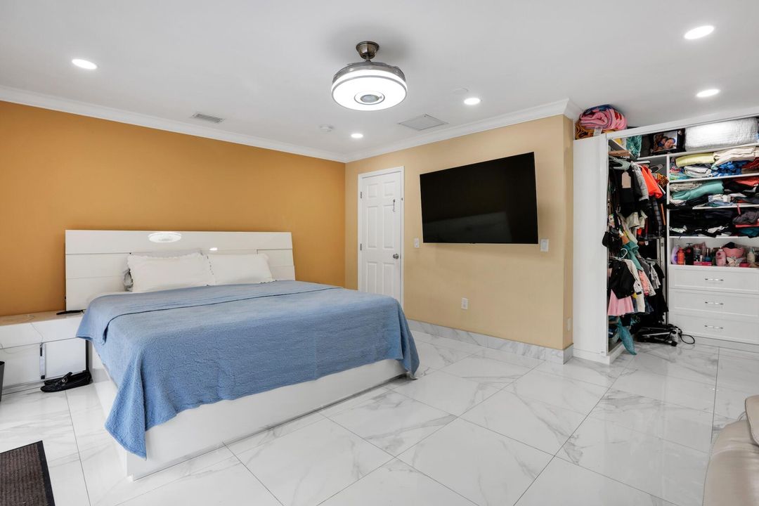 Active With Contract: $1,175,000 (5 beds, 3 baths, 1952 Square Feet)