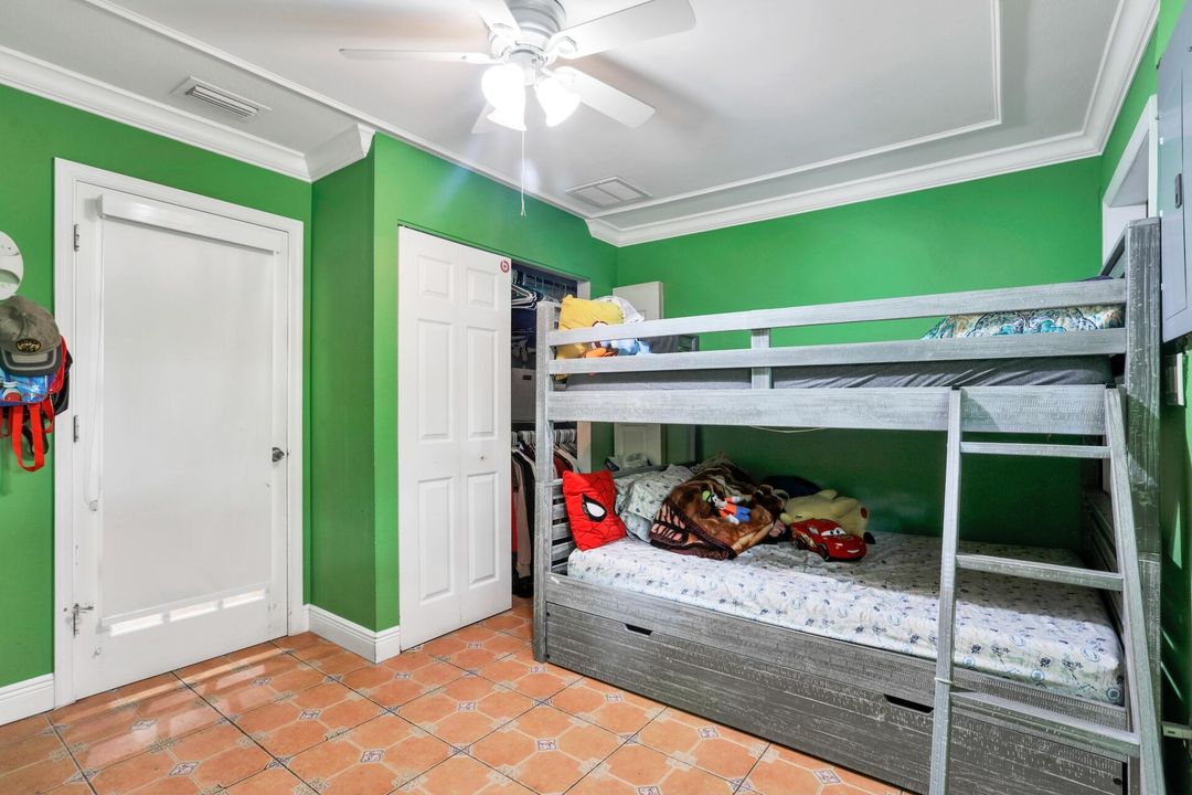 Active With Contract: $1,175,000 (5 beds, 3 baths, 1952 Square Feet)