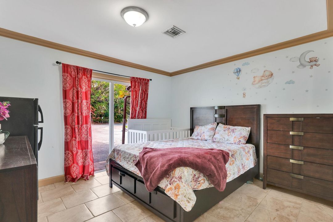 Active With Contract: $1,175,000 (5 beds, 3 baths, 1952 Square Feet)