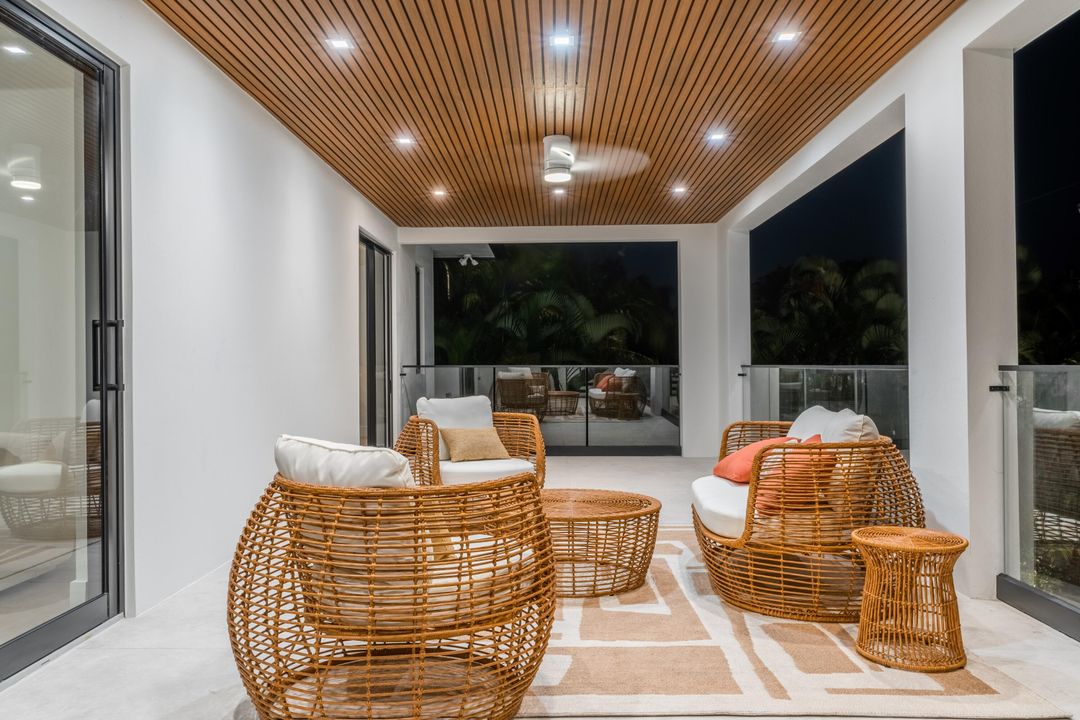 待售: $6,300,000 (5 贝兹, 5 浴室, 5019 平方英尺)