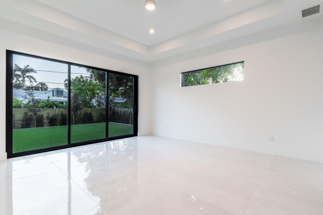 待售: $6,300,000 (5 贝兹, 5 浴室, 5019 平方英尺)