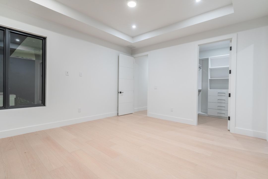 待售: $6,300,000 (5 贝兹, 5 浴室, 5019 平方英尺)