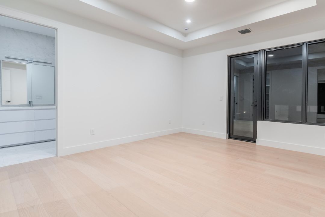 待售: $6,300,000 (5 贝兹, 5 浴室, 5019 平方英尺)