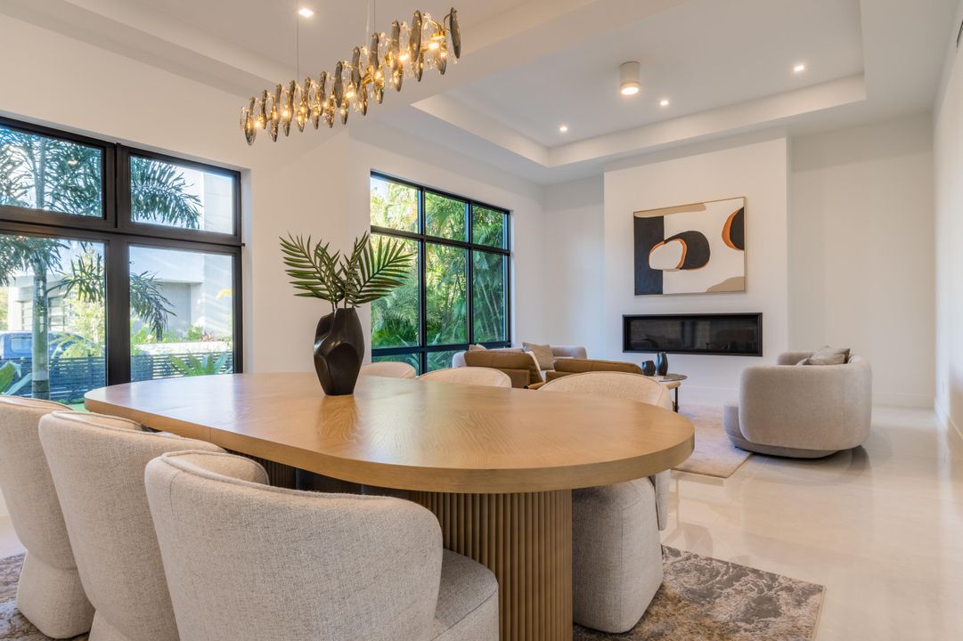 待售: $6,300,000 (5 贝兹, 5 浴室, 5019 平方英尺)