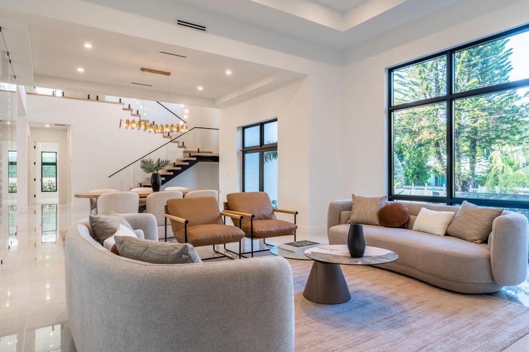 待售: $6,300,000 (5 贝兹, 5 浴室, 5019 平方英尺)