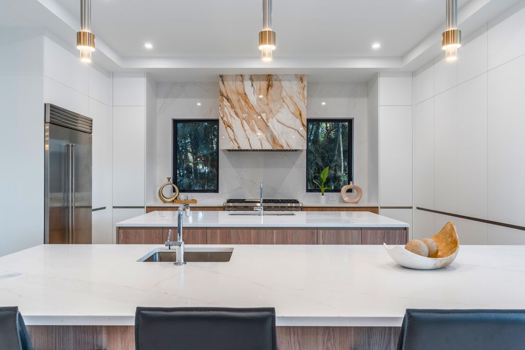 待售: $6,300,000 (5 贝兹, 5 浴室, 5019 平方英尺)