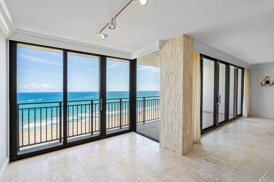 合同活跃: $1,399,000 (2 贝兹, 2 浴室, 1826 平方英尺)