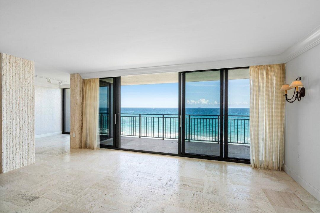 合同活跃: $1,399,000 (2 贝兹, 2 浴室, 1826 平方英尺)