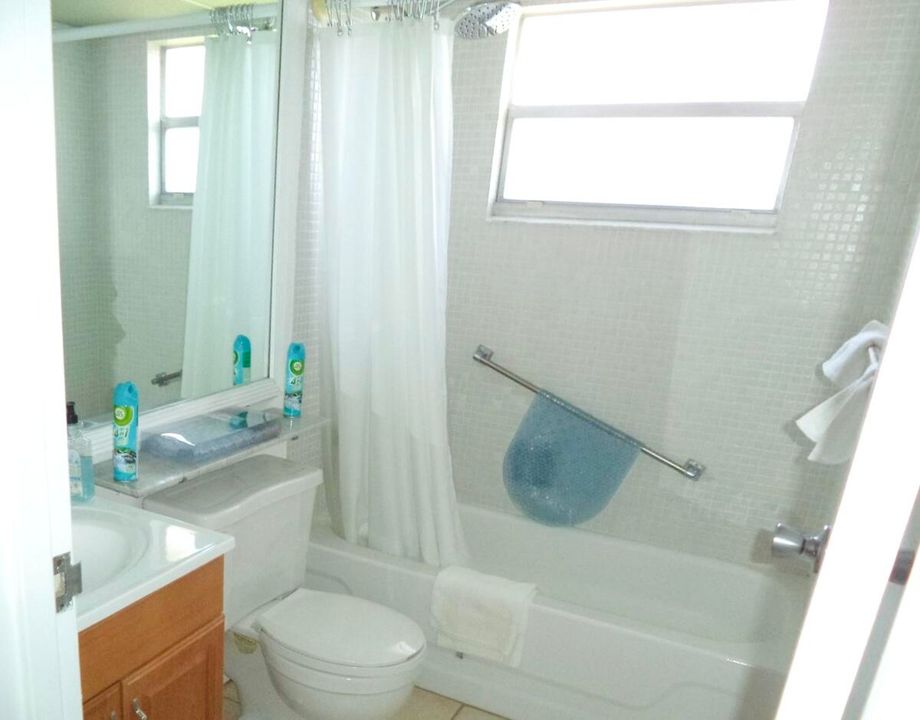 待售: $98,999 (2 贝兹, 2 浴室, 880 平方英尺)