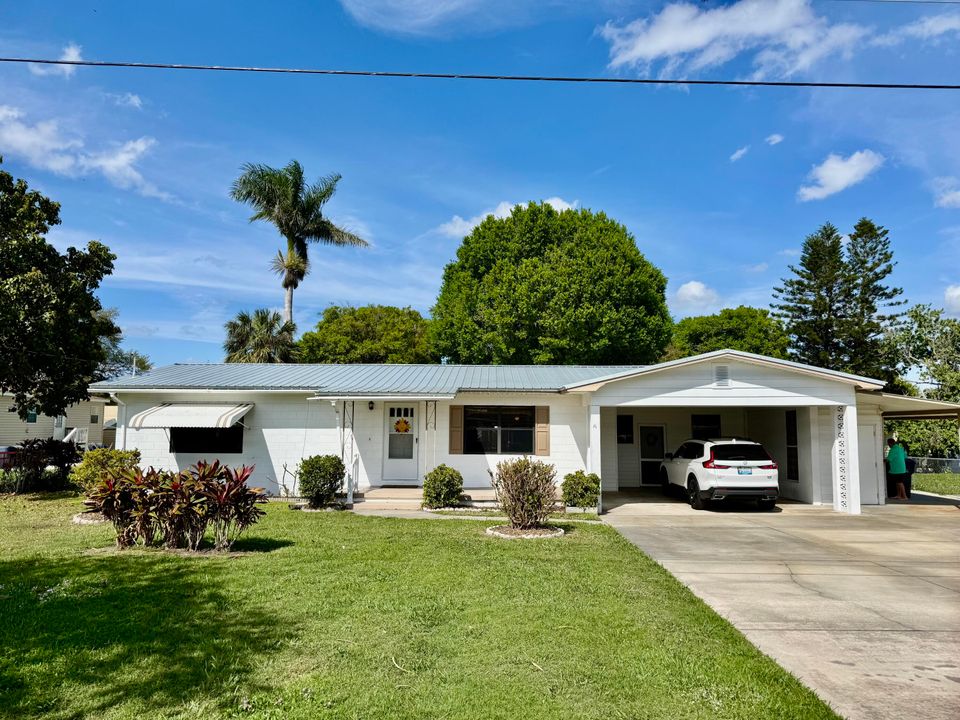 Vendido Recientemente: $295,000 (2 camas, 2 baños, 1448 Pies cuadrados)