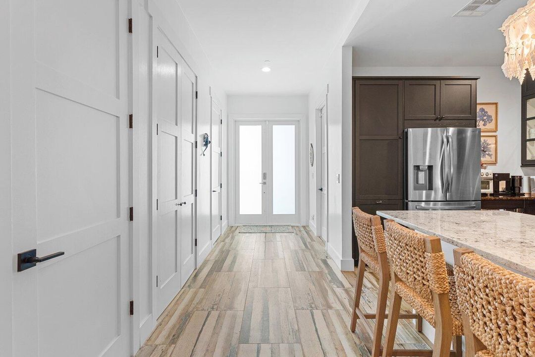 For Sale: $2,050,000 (3 beds, 2 baths, 2317 Square Feet)