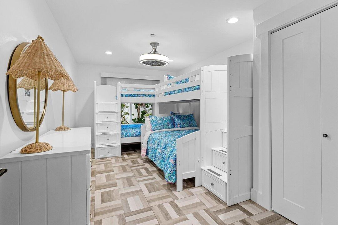 For Sale: $2,050,000 (3 beds, 2 baths, 2317 Square Feet)