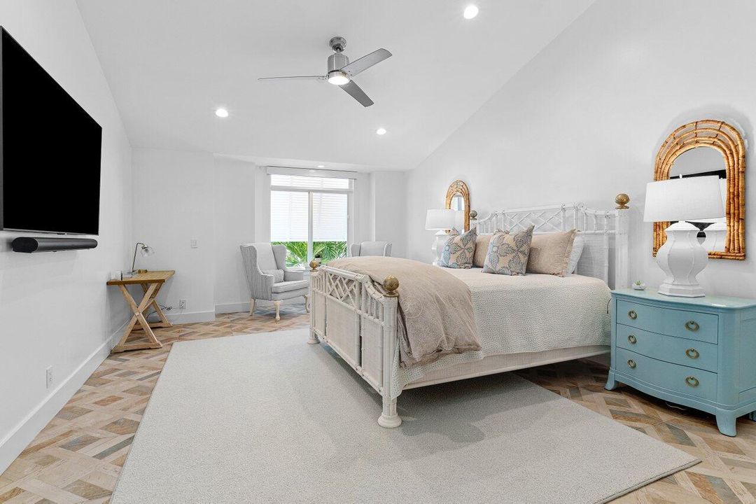 For Sale: $2,050,000 (3 beds, 2 baths, 2317 Square Feet)