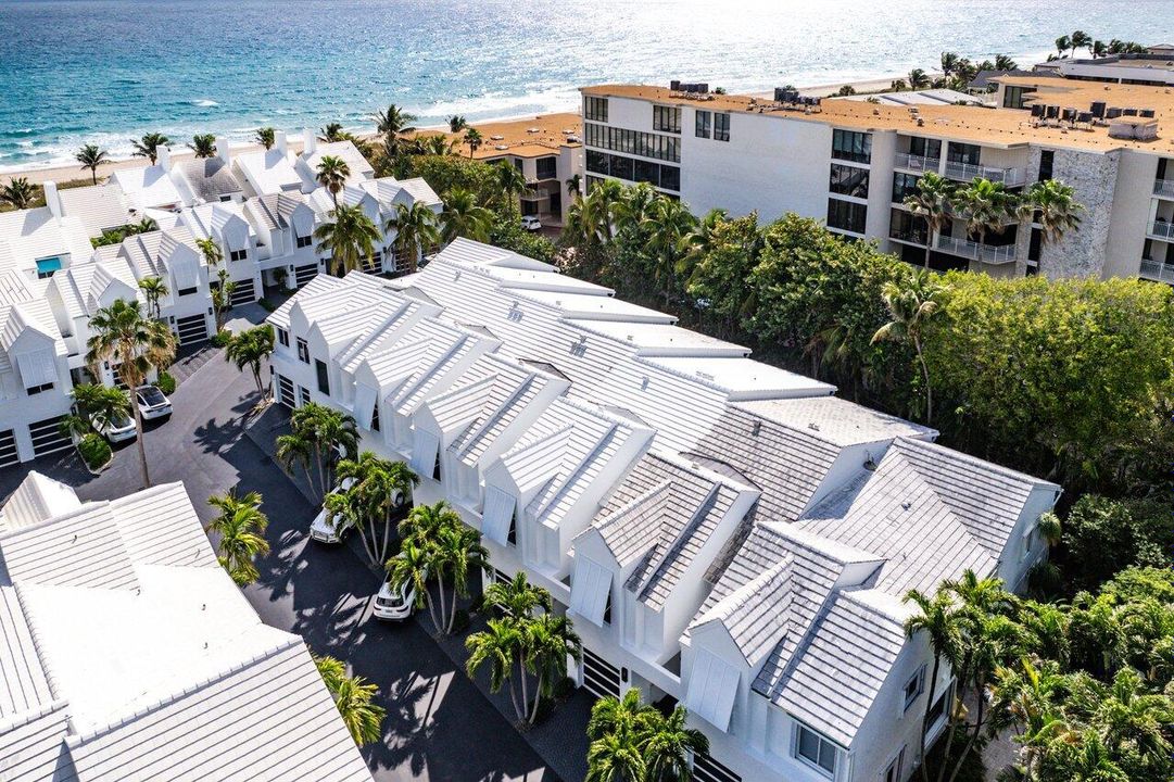 For Sale: $2,050,000 (3 beds, 2 baths, 2317 Square Feet)