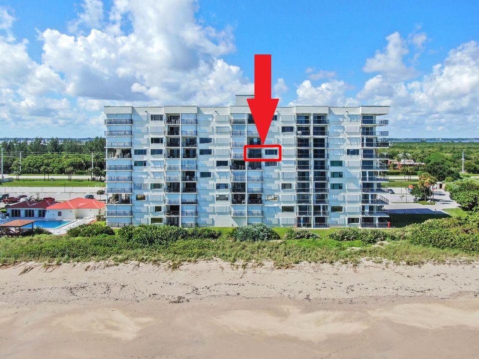 Active With Contract: $418,000 (2 beds, 2 baths, 1053 Square Feet)