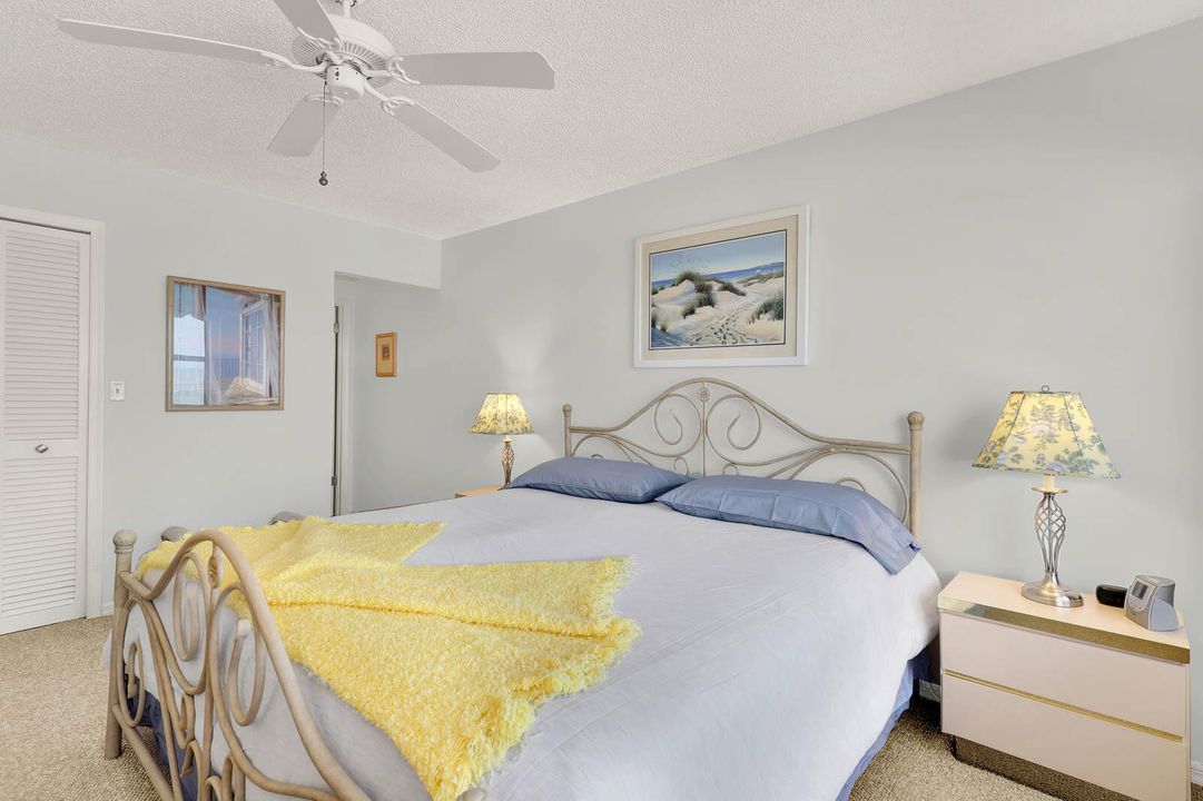 Active With Contract: $418,000 (2 beds, 2 baths, 1053 Square Feet)