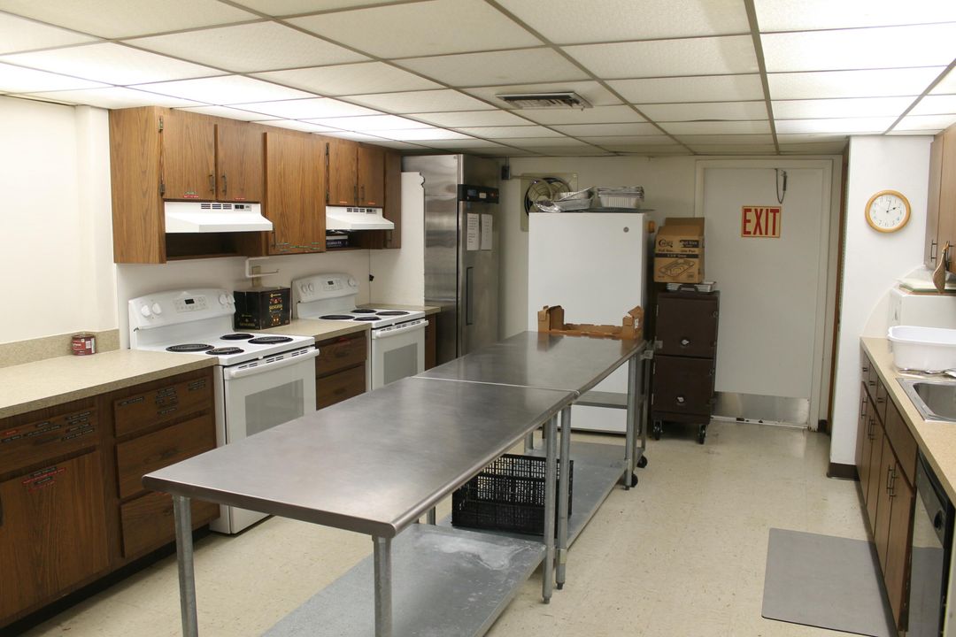 For Sale: $124,500 (2 beds, 2 baths, 1014 Square Feet)