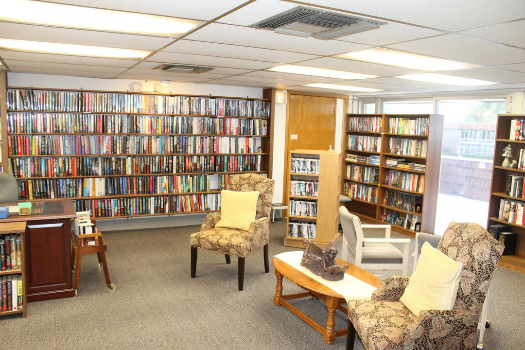 For Sale: $124,500 (2 beds, 2 baths, 1014 Square Feet)