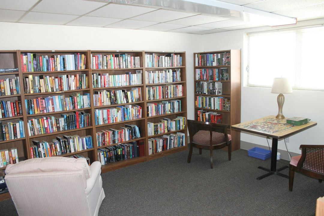 For Sale: $124,500 (2 beds, 2 baths, 1014 Square Feet)