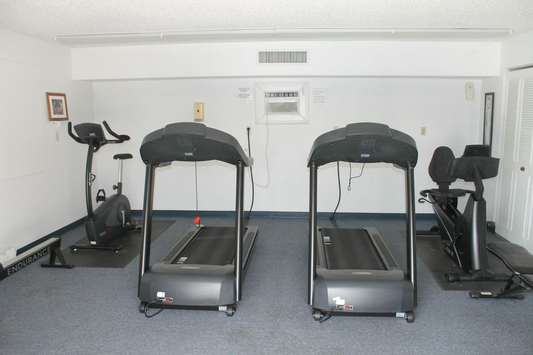 For Sale: $124,500 (2 beds, 2 baths, 1014 Square Feet)