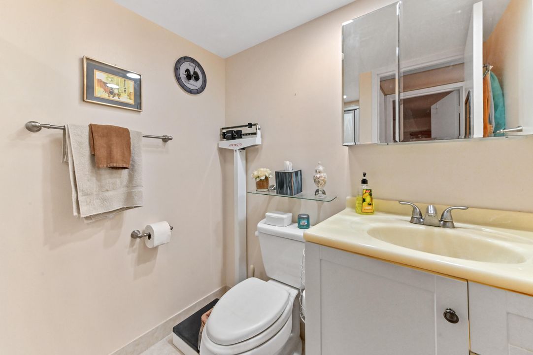 Active With Contract: $89,000 (2 beds, 2 baths, 880 Square Feet)